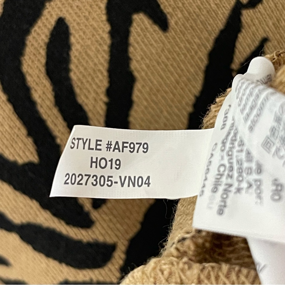 Madewell Tan and Black Women’s Autumn Meadow Tiger Stripe Cropped Sweater - Picture 5 of 6